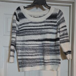 Old Navy Women's Black and White Striped Sweater